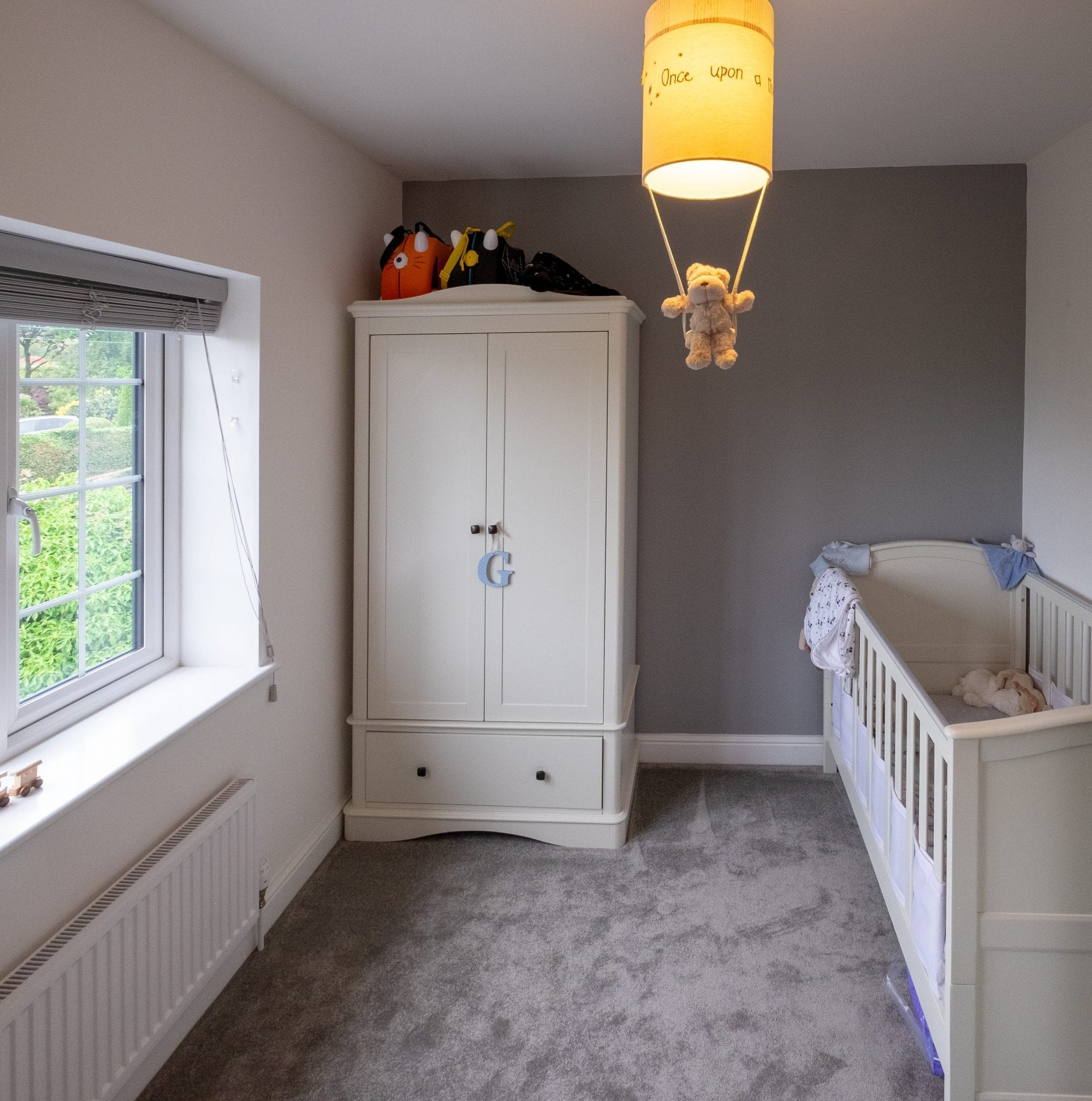 child's nursery bedroom